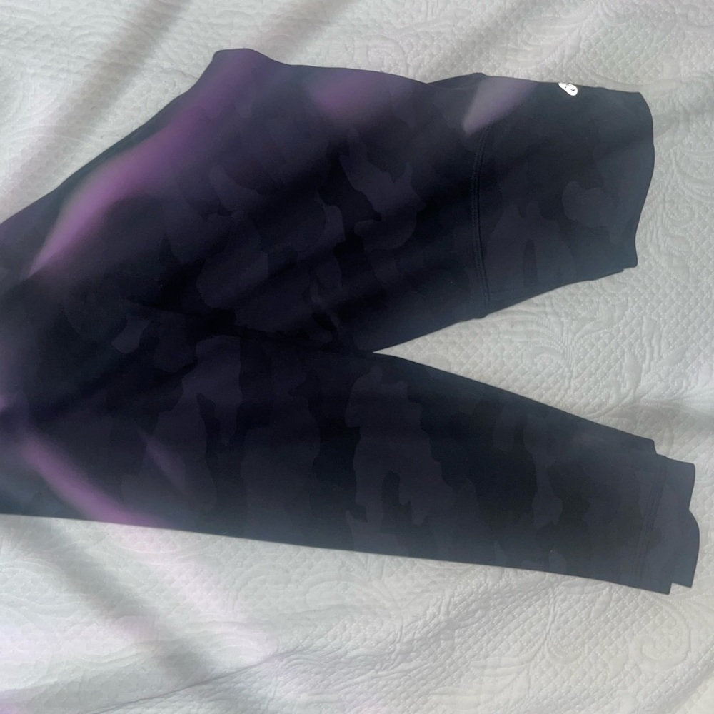 LULULEMON SIZE 2 LEGGINGS
